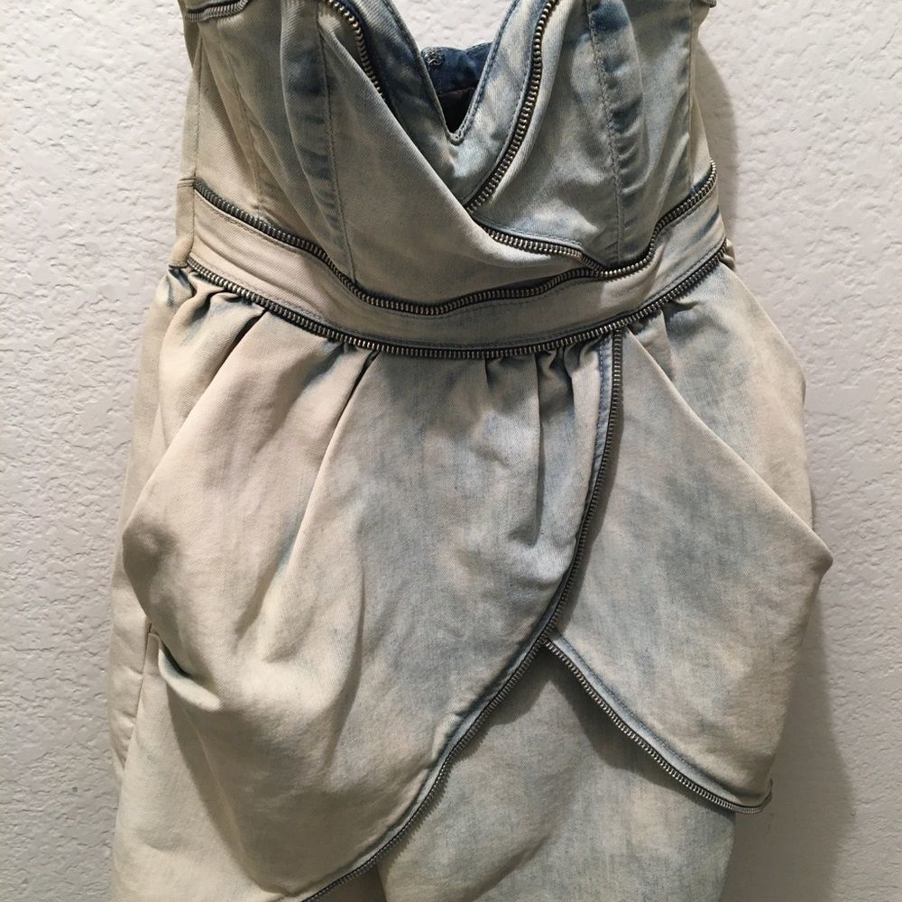 Guess Los Angeles Denim Light Washed Back zip